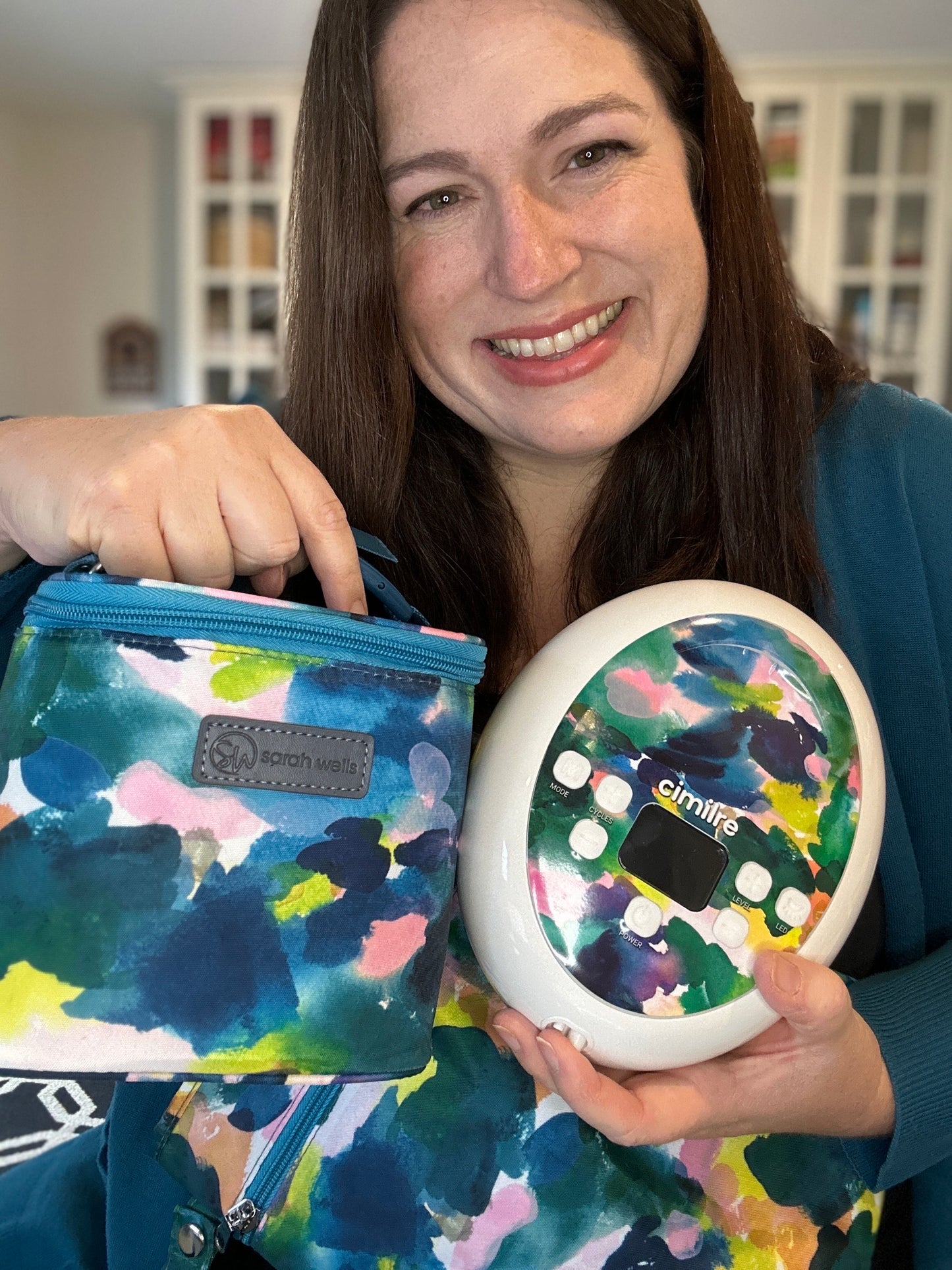Sarah Wells holding Cimilre S6 with Aquarelle bundle